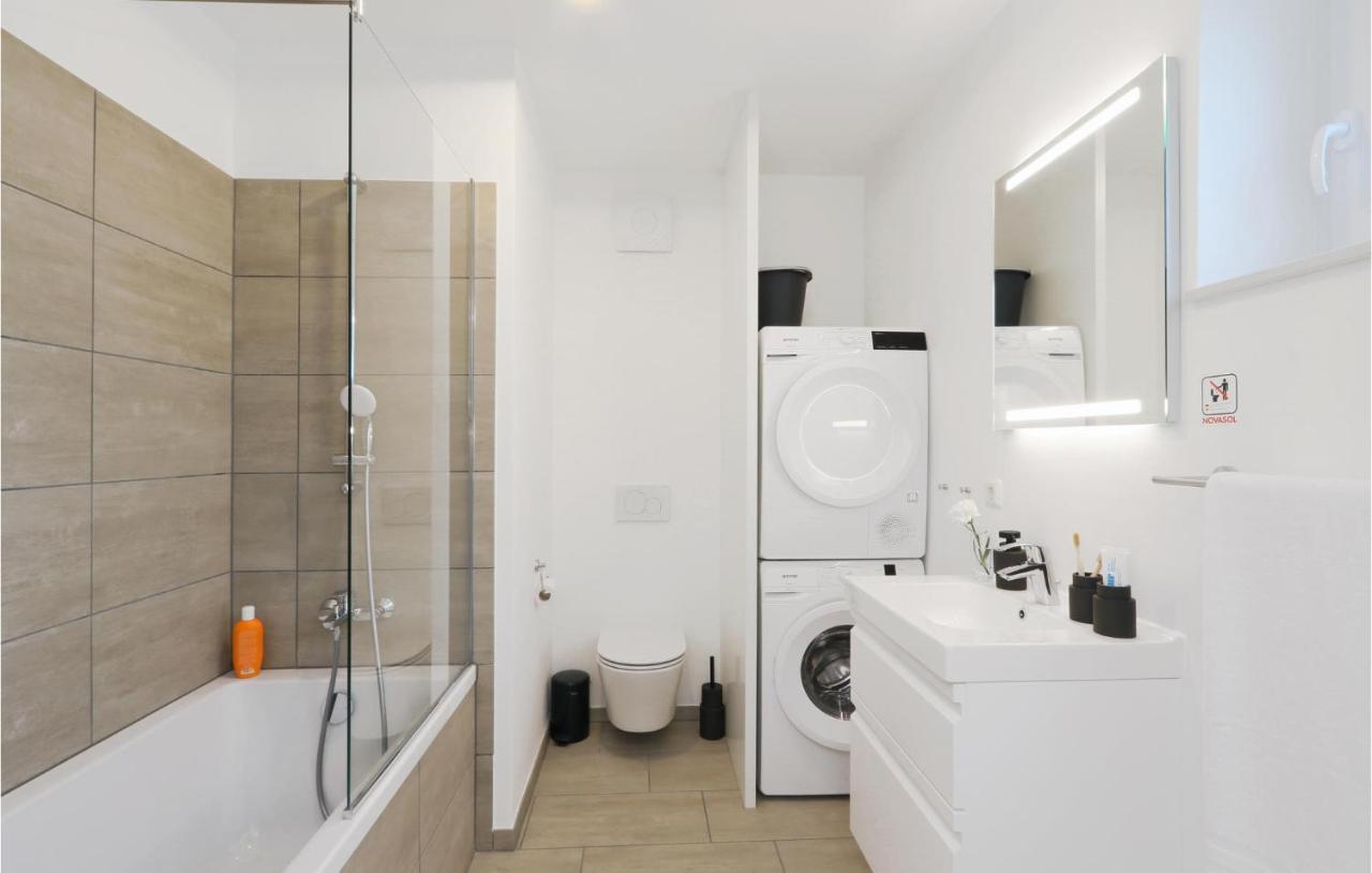 Cozy Apartment In Lembruch-Duemmer See With Wifi Dış mekan fotoğraf